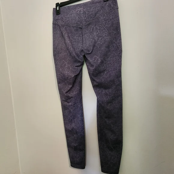 Patagonia Centered Tights Leggings - Size Medium - Like New, Performance Yoga - Picture 8 of 11